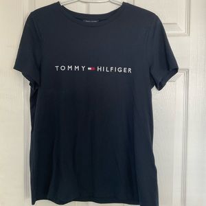 Tommy Hilfiger M navy blue tshirt
